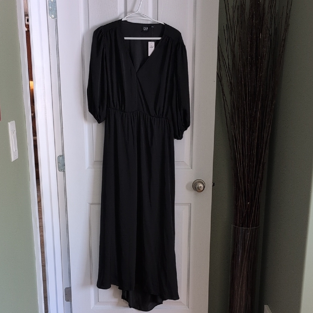 Elegant Black Gap Dress